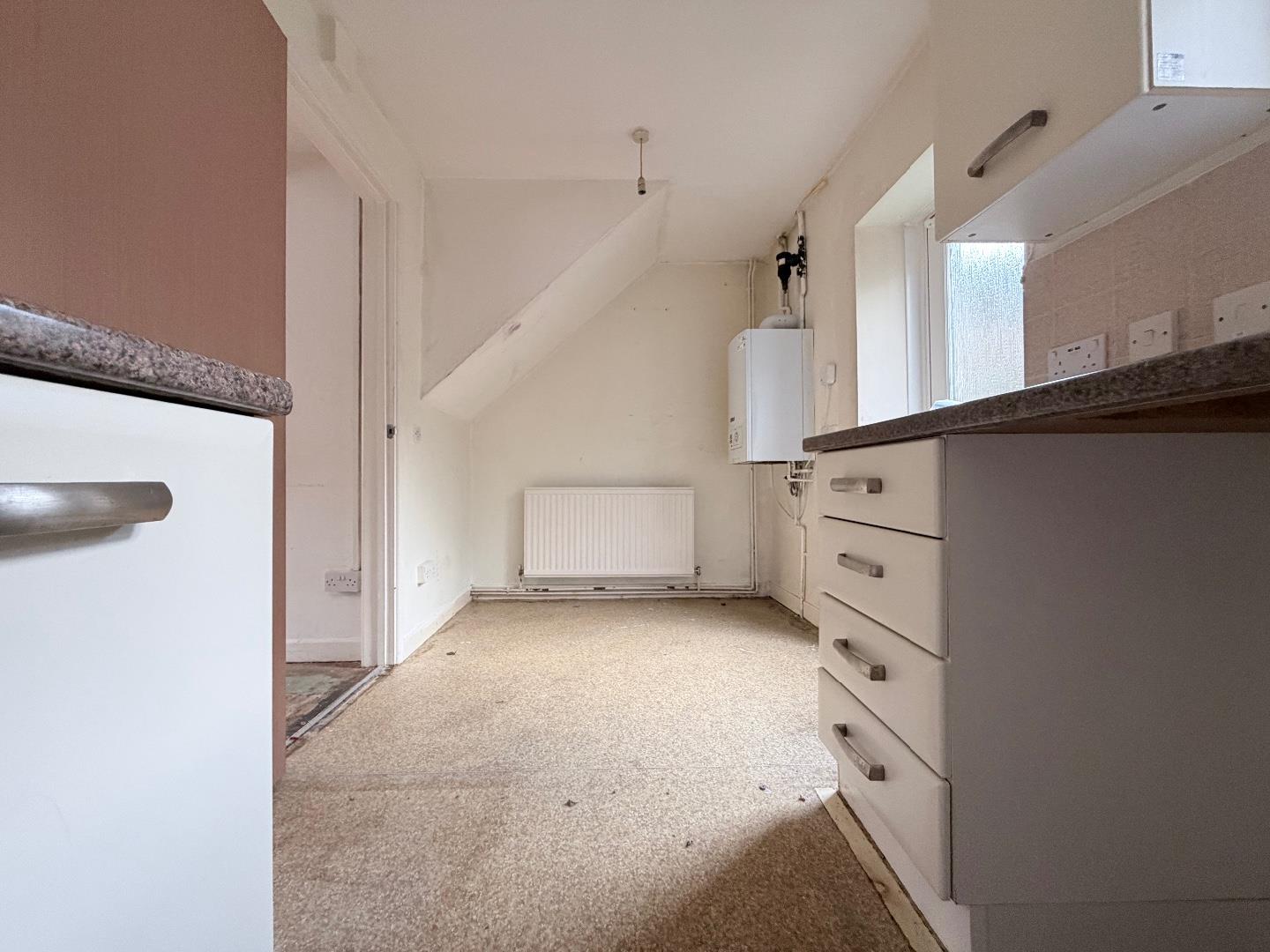 Tynewydd Row, Ogmore Vale, Bridgend County Borough, CF32 7EH